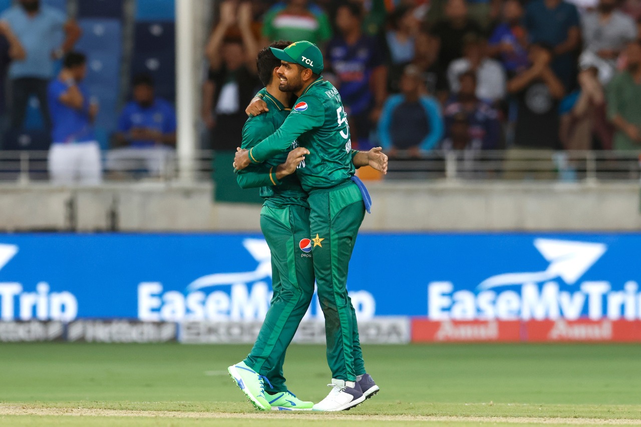 Pakistan scripted a thrilling run-chase to take a 5-wicket victory right at the death against arch-rivals India