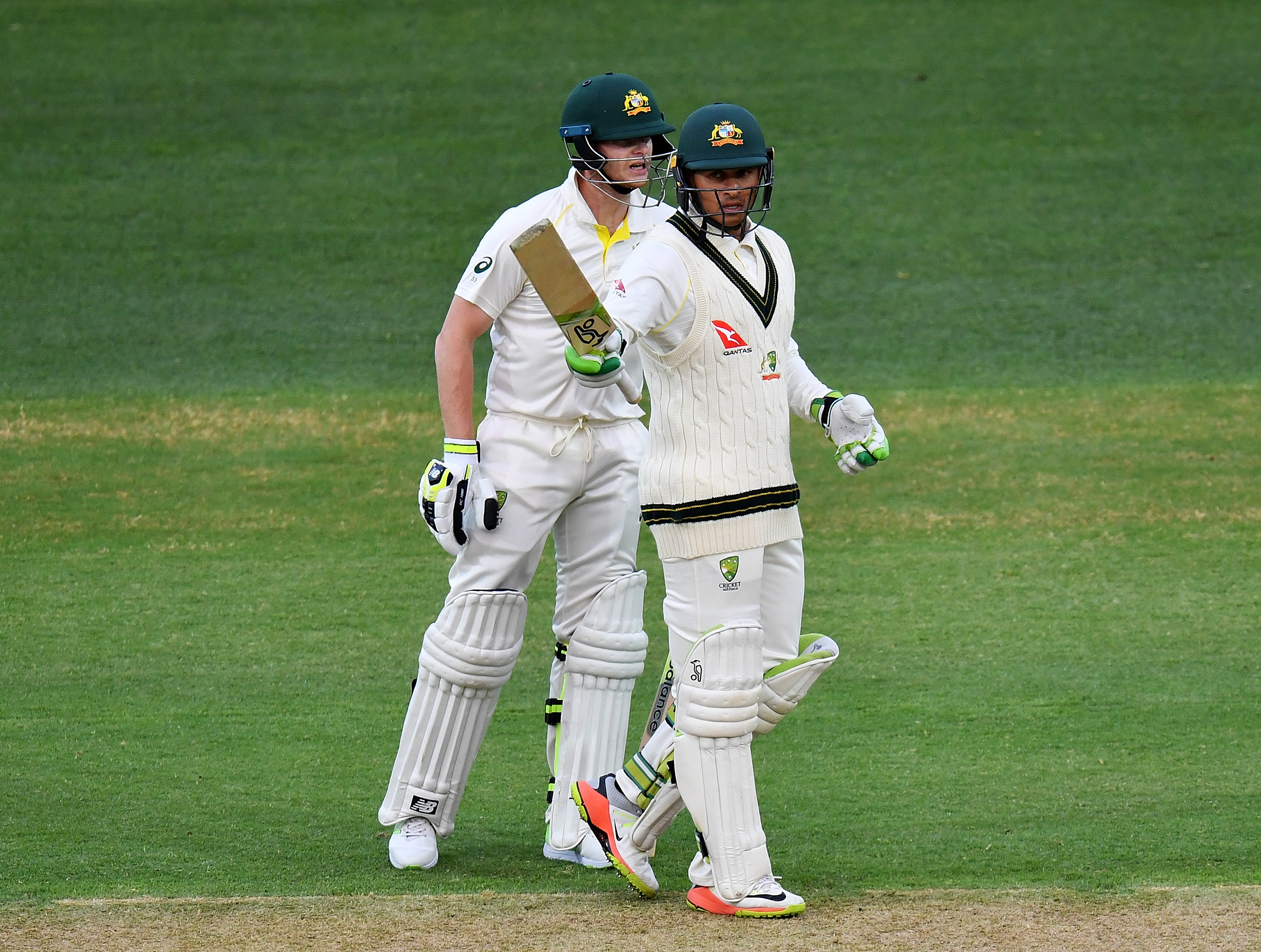 Smith and Khawaja remained unbeaten on Day 3.