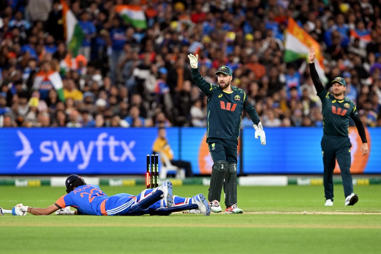 AUS vs IND | Twitter furious as Axar's despairing dive proves too little in face of big mixup at damp MCG