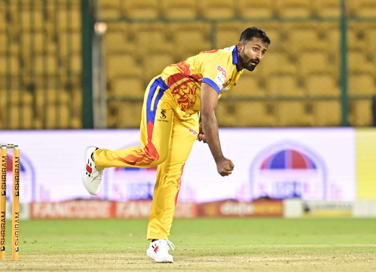 Shreyas Gopal scored a quick 20 and returned figures of 3/30 to lead his team to victory