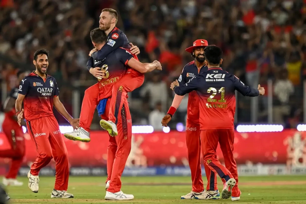 Big Relief for RCB as Crucial Bowler Links Up with Squad.