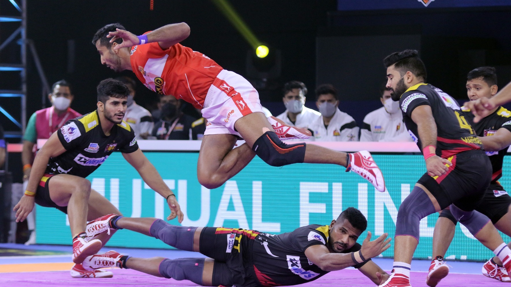HS Rakesh in action against Bengaluru Bulls.
