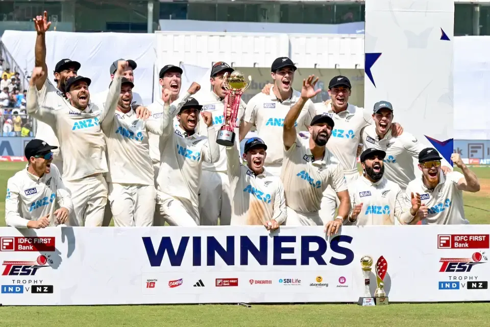 New Zealand defeated India by 25 runs.