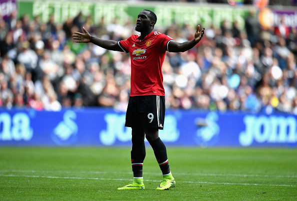 Premier League | Manchester United thrash Everton 4-0, Chelsea hold Arsenal to a tame draw