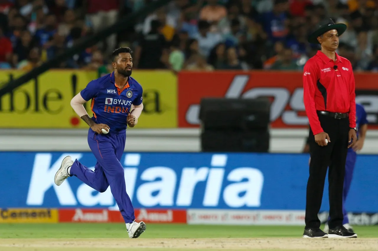 T20 World Cup 2022 | Jasprit Bumrah and Hardik Pandya need to be watched very closely, opines Ravi Shastri 