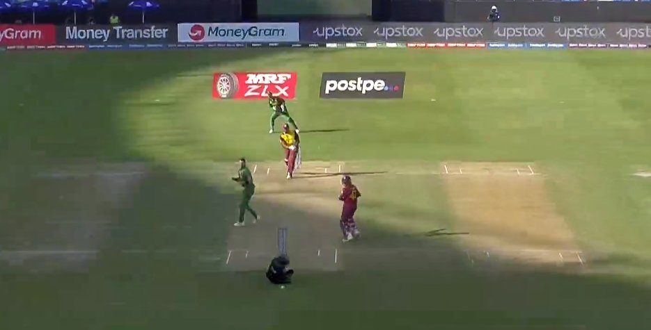 Aleem Dar almost escaped double strike during the match between West Indies and South Africa