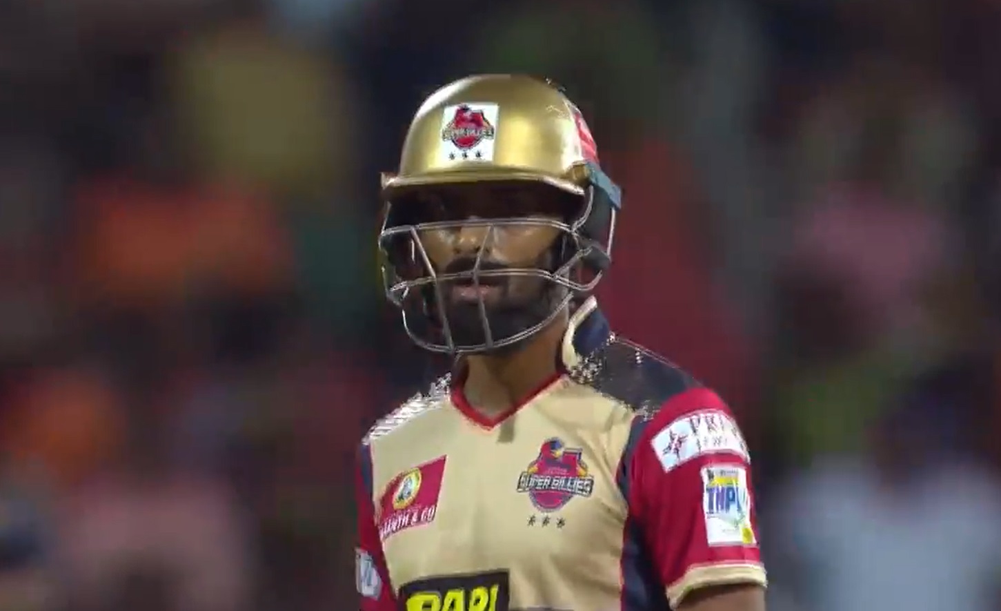 N Jagadeesan does obscene finger gesture to Baba Aparajith after getting 'mankaded'.