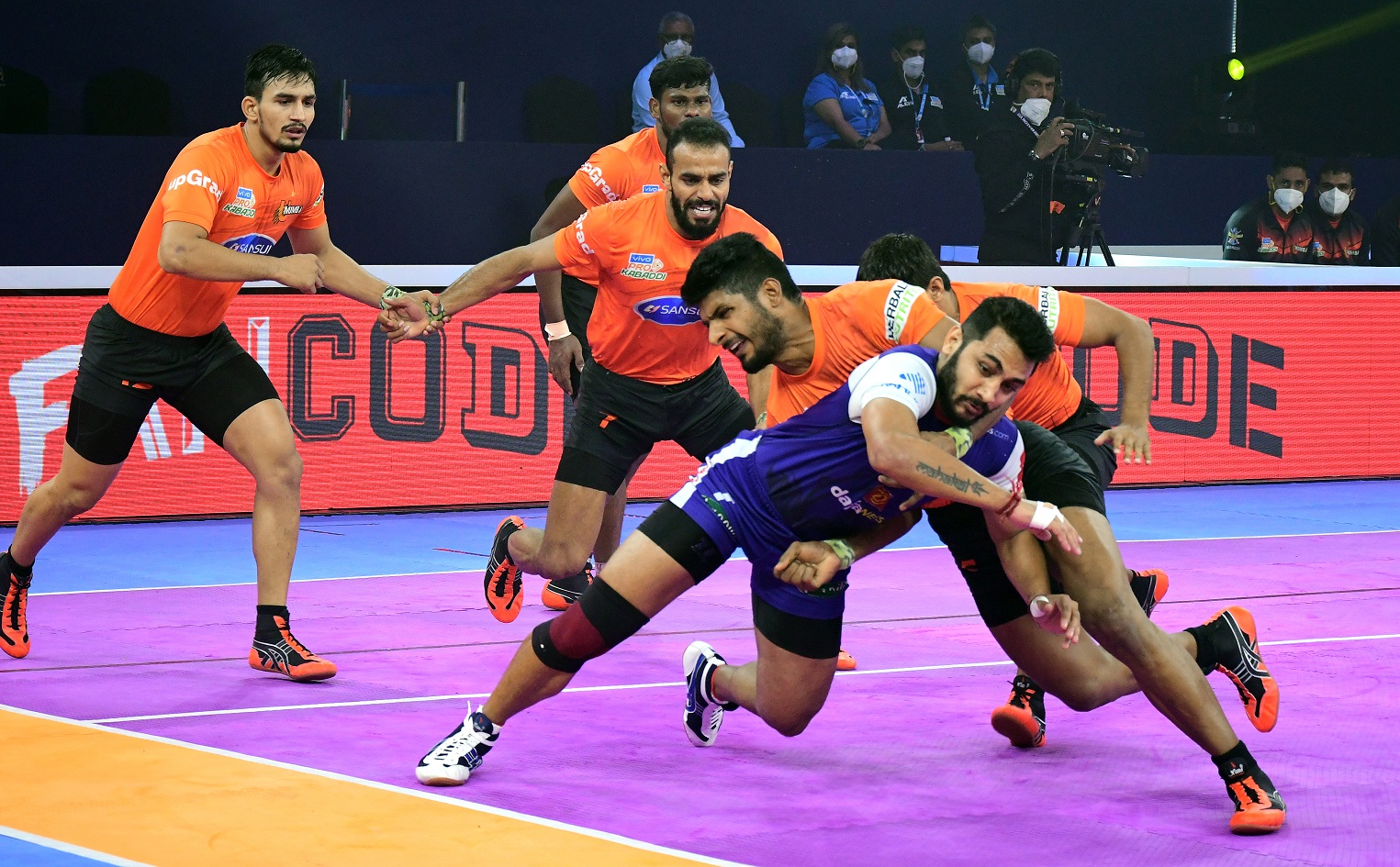 Steelers in action against U Mumba.