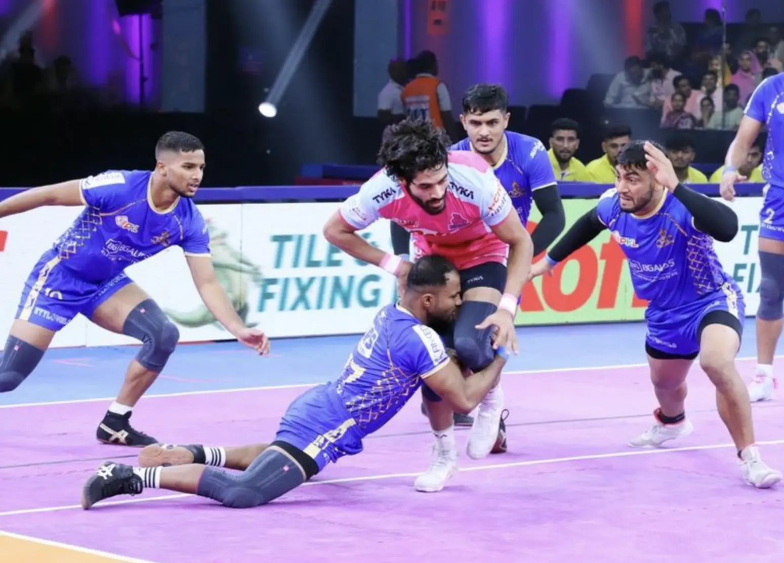 Tamil Thalaivas End Jaipur Pink Panthers Winning Streak with Nine-Point Victory