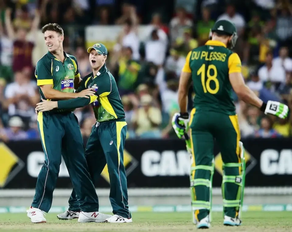 Australia defeats South Africa by 73 runs.