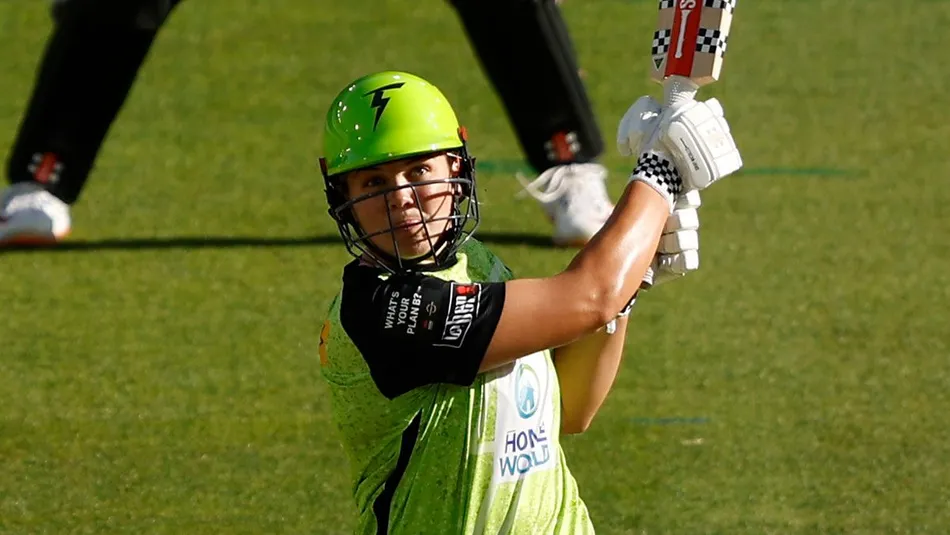 WBBL | Twitter chuckles as Voll's ramp gone makes Litchfield howl in stark contrast to bowler's concern  