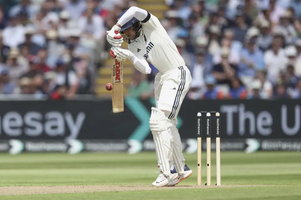 ENG vs IND | Twitter in disbelief as Gill embarrasses team with self-inflicted run-out