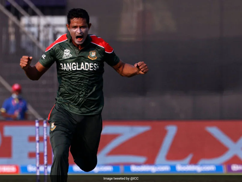 Asia Cup 2025 |Twitter reacts as Nasum Ahmed  begins Asia Cup campaign with wicket maiden