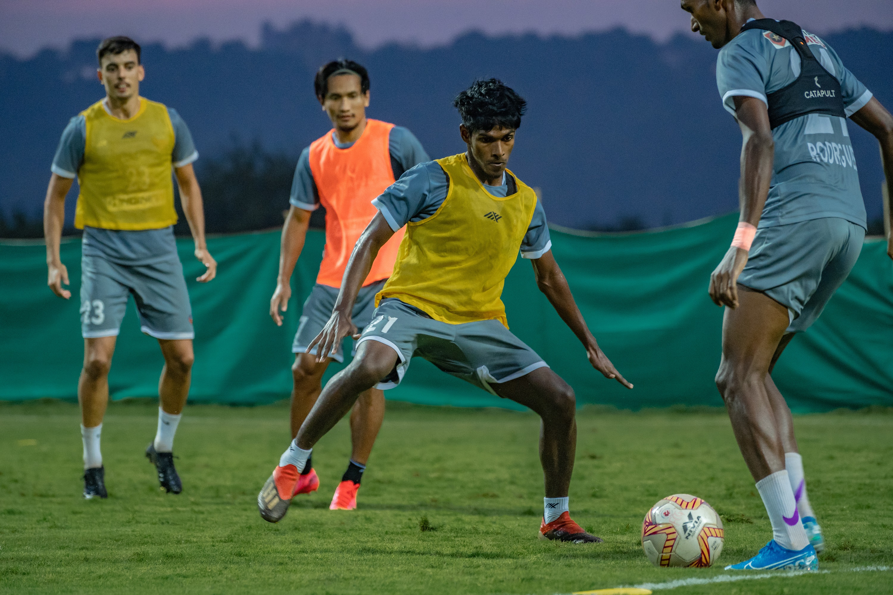 Saviour Gama signs three-year contract extension with FC Goa