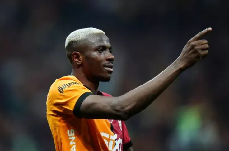 Victor Osimhen Nears Napoli Exit Amid Chelsea and Galatasaray Interest