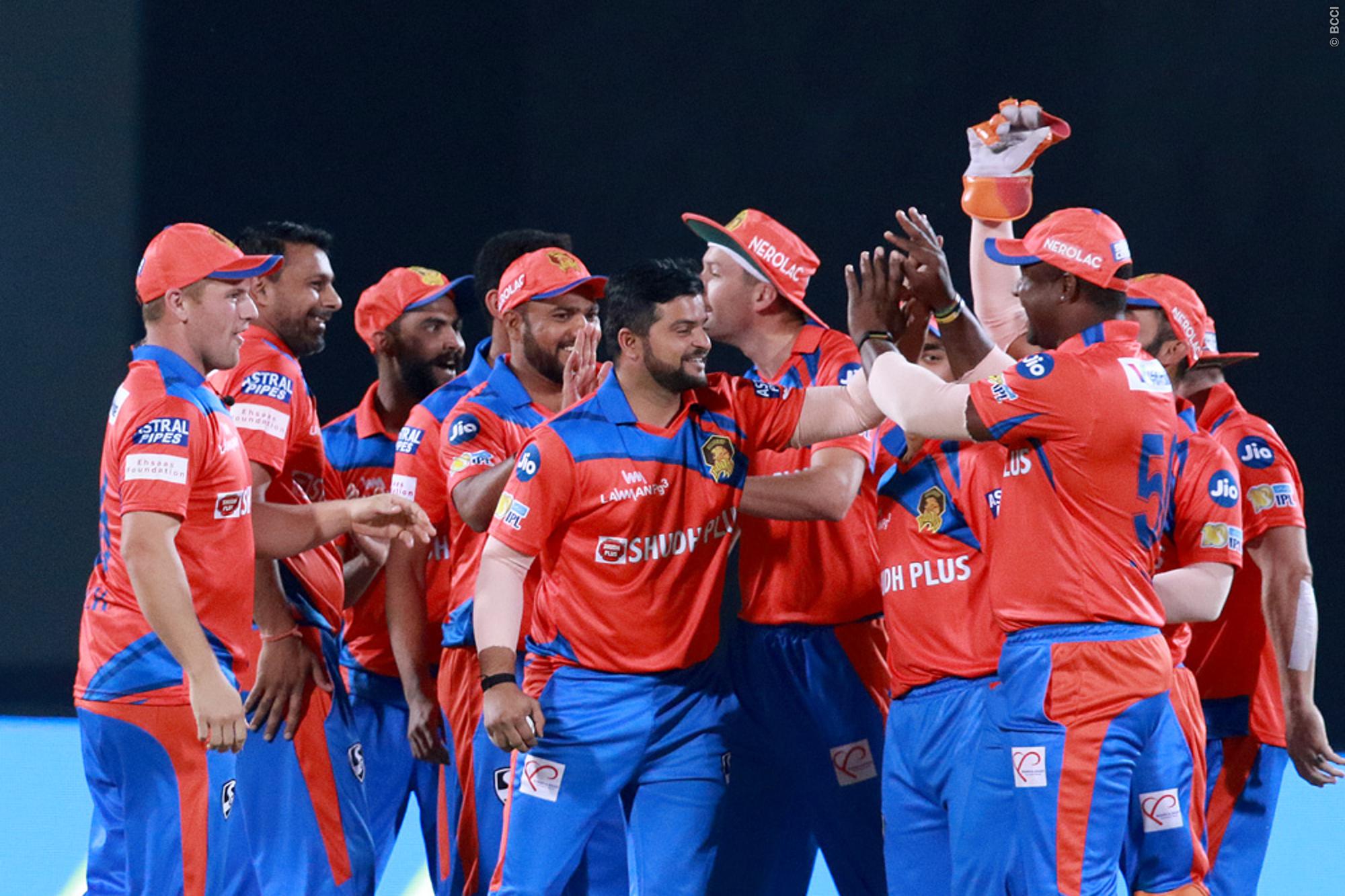 WATCH | Suresh Raina takes one handed worldie against Pune